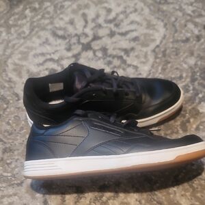Women's Black Lace-Up Casual Sneakers Reebok Classics
